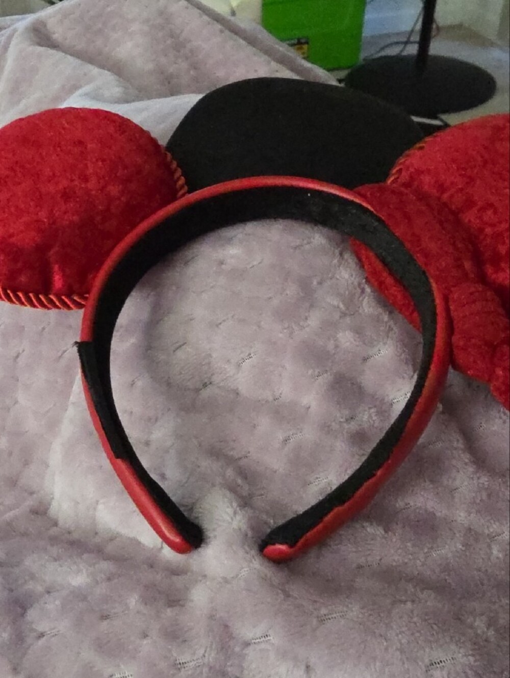 Disney Red and Black Pirate Minnie Ear Headband with Gold Trim Late 2025 Worn 2h - Picture 5 of 8